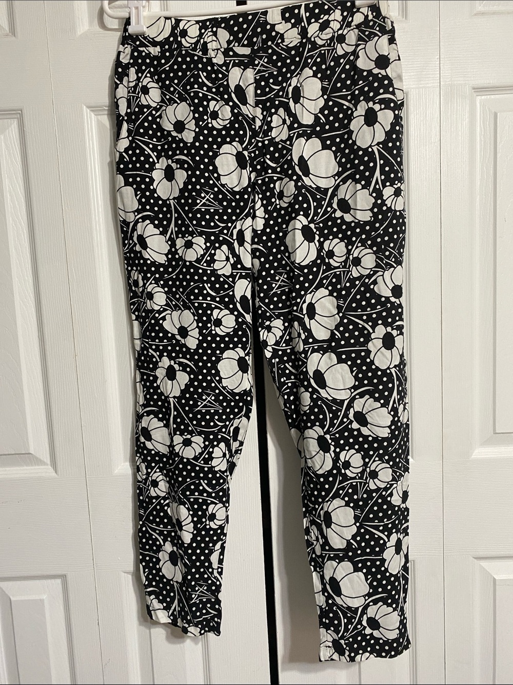 Young USA pull on floral pants size LARGE